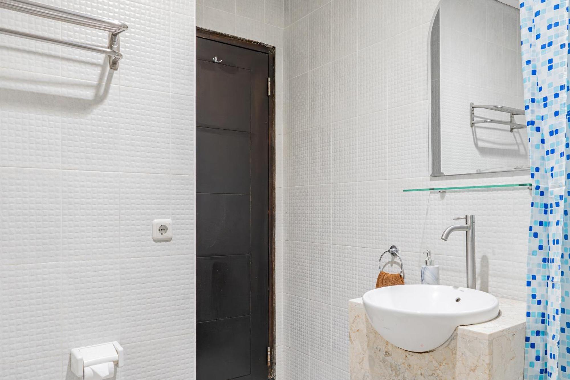 Collection O Kuta Near Airport Ngurah Rai Hotel Екстериор снимка